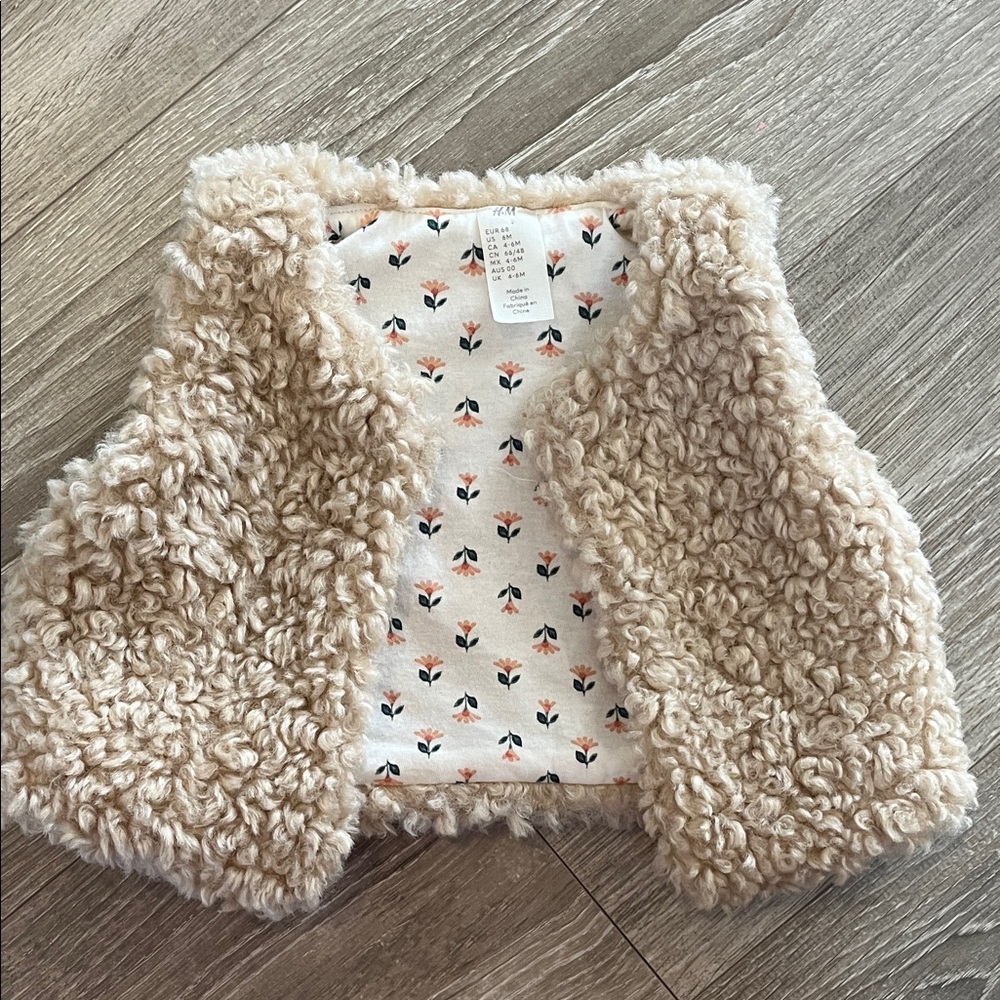 H&M Beige Faux Shearling Vest with Coral Floral Lining